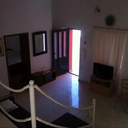 Appartamento Tutini Dvori Primošten