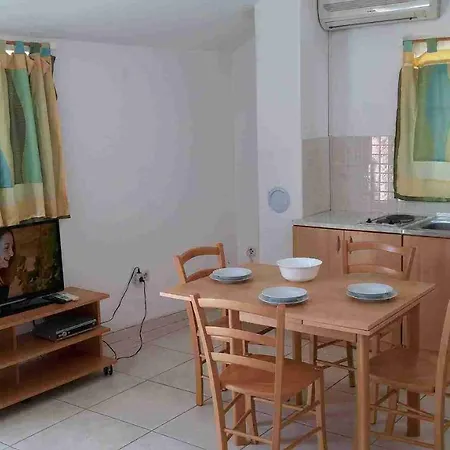 Tutini Dvori * Primošten