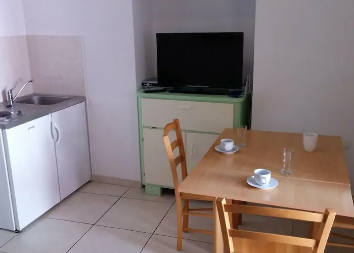 Tutini Dvori 아파트