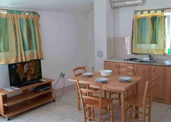 Tutini Dvori * Primošten